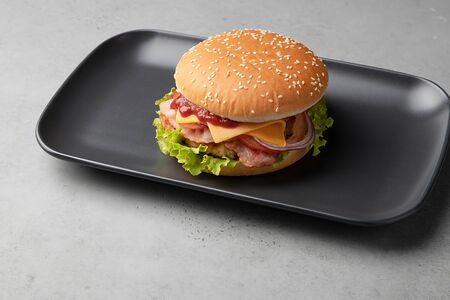 Куриный бургер