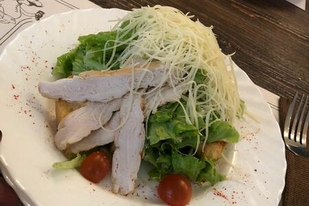 Цезарь с курицей