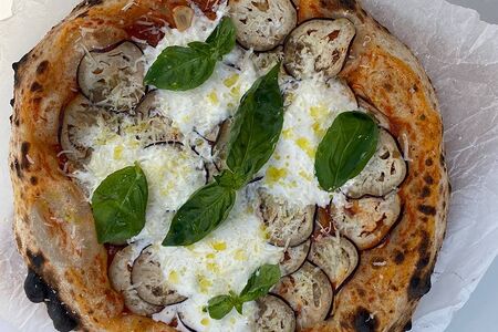 Пицца Пармеджана Страчателла