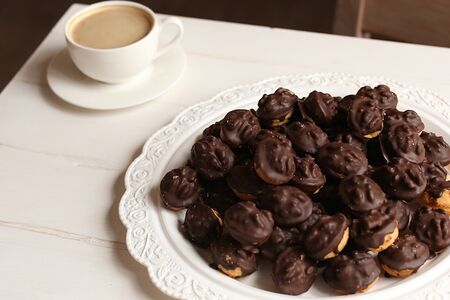 Орешек в шоколаде