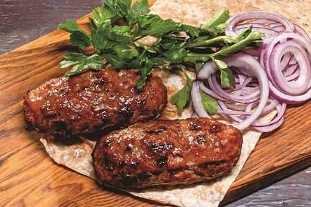 Люля-кебаб из говядины со свининой