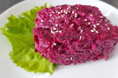 Свекла с чесноком