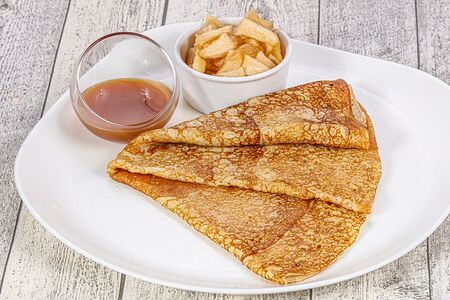 Блин Штрудель с яблоками в карамели