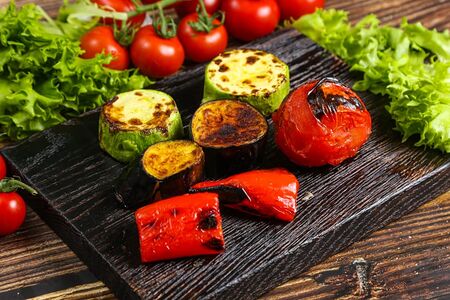 Овощи, запеченные на мангале