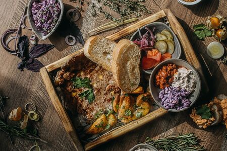 Баварская тарелка с сыром и беконом