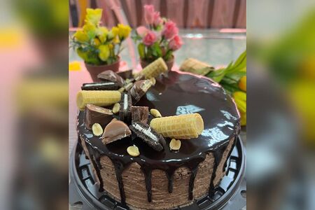 Торт Сникерс