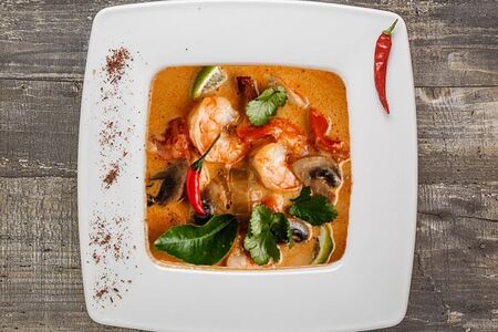 Суп Том ям с морепродуктами
