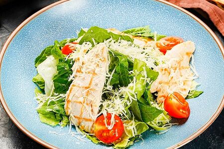 Цезарь с курицей