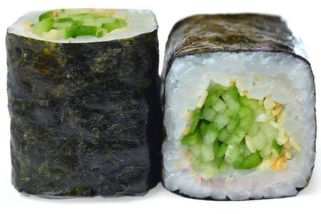 Классический ролл с огурцом