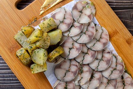 Скумбрия с ароматными травами