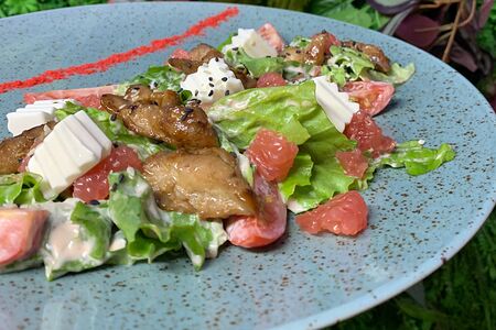 Салат с курицей и грейпфрутом