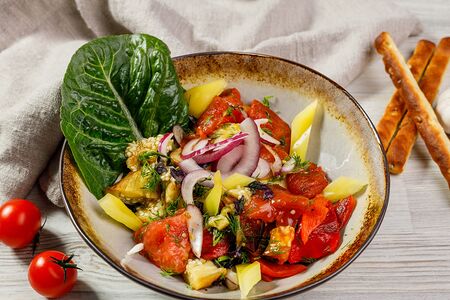 Салат Мангал