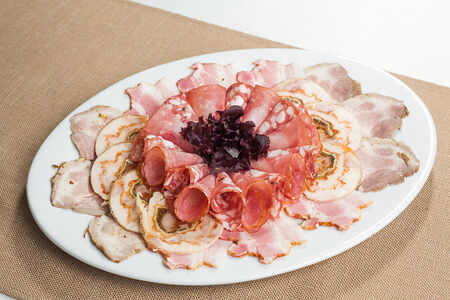 Мясное ассорти
