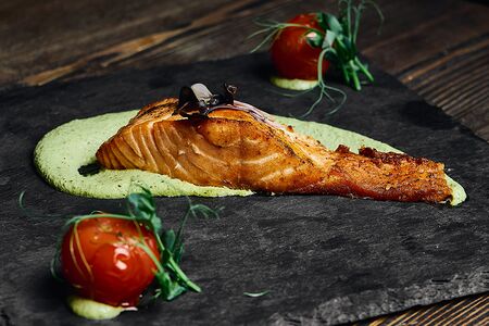 Стейк из лосося