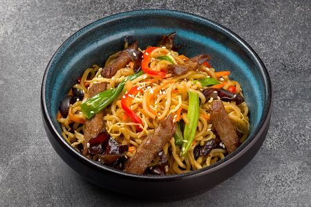 Лапша с говядиной