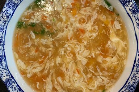 Суп с яйцом и помидором