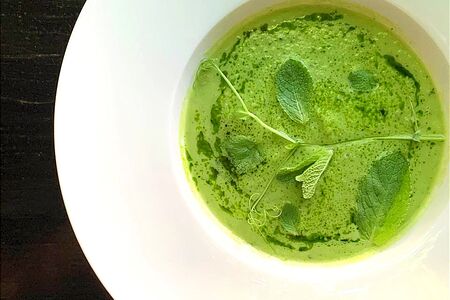 Огуречный гаспачо с авокадо