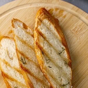 Чесночный хлеб