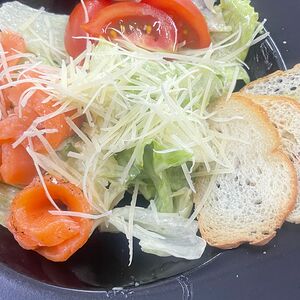 Цезарь с лососем