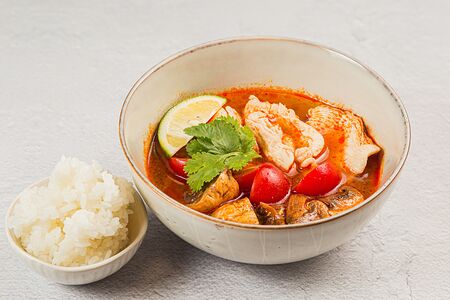 Том ям с курицей