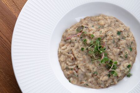 Ризотто, белые грибы