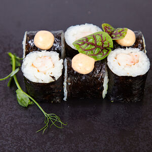 Ролл с креветкой спайси