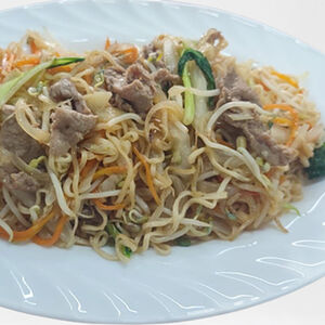 Жареная вок лапша