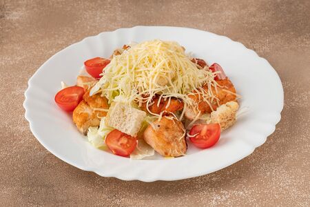 Салат Цезарь с семгой