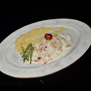 Курочка под сливочным соусом