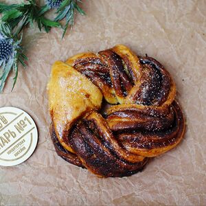 Булочка с корицей