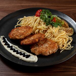 Рыбное кёфте со спагетти