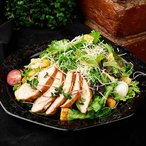 Цезарь с курицей