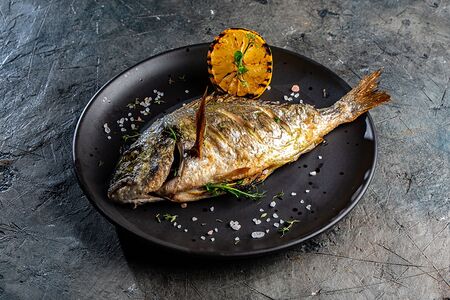 Дорадо на гриле