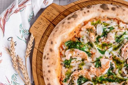 Пицца Креветки и кальмары