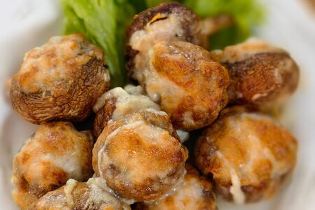 Грибы фаршированные