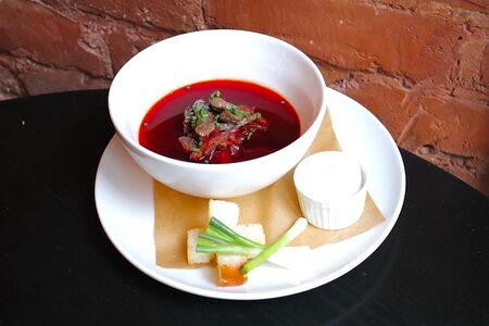 Борщ с ростбифом