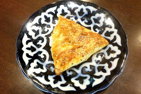 Самса Слоенная с курицей