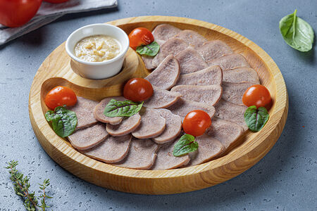 Язык с хреном