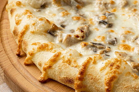 Пицца грибная Жюльен