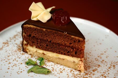 Торт Сметанный с малиной