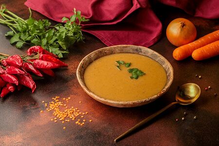 Суп-пюре из чечевицы Мерджемек чорбасы