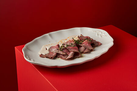 Ростбиф с соусом тоннато