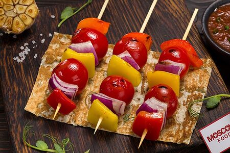 Мини-шашлычки из овощей