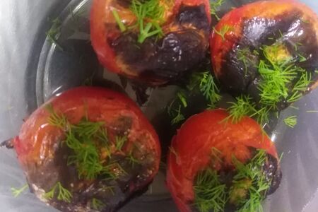 Помидор на мангале