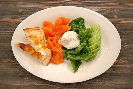 Бенедикт с лососем