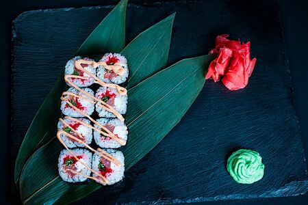 Сяке спайси ролл