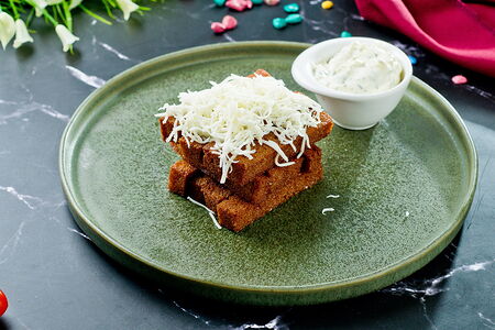 Гренки чесночные