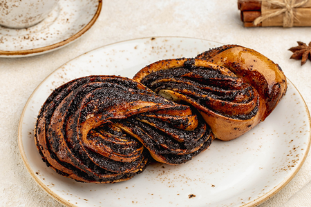 Рулет с маком