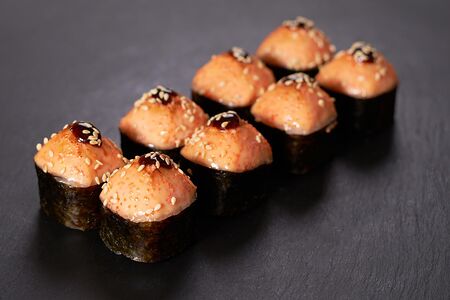 Запеченный с креветкой