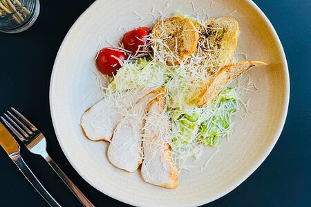 Салат из куриной грудки